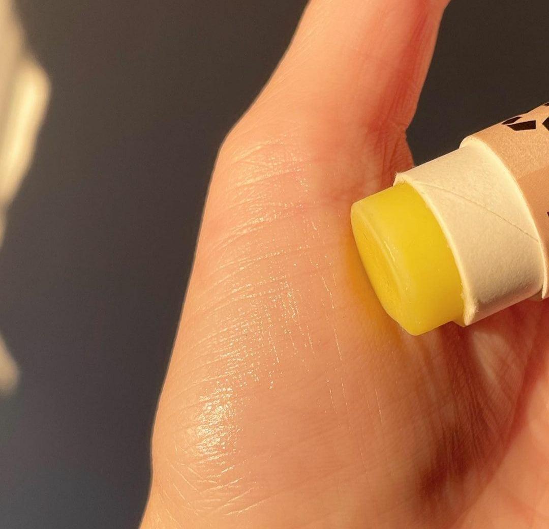 🌿Organic Vanilla Lip Balm – Nourishing & Soothing Care